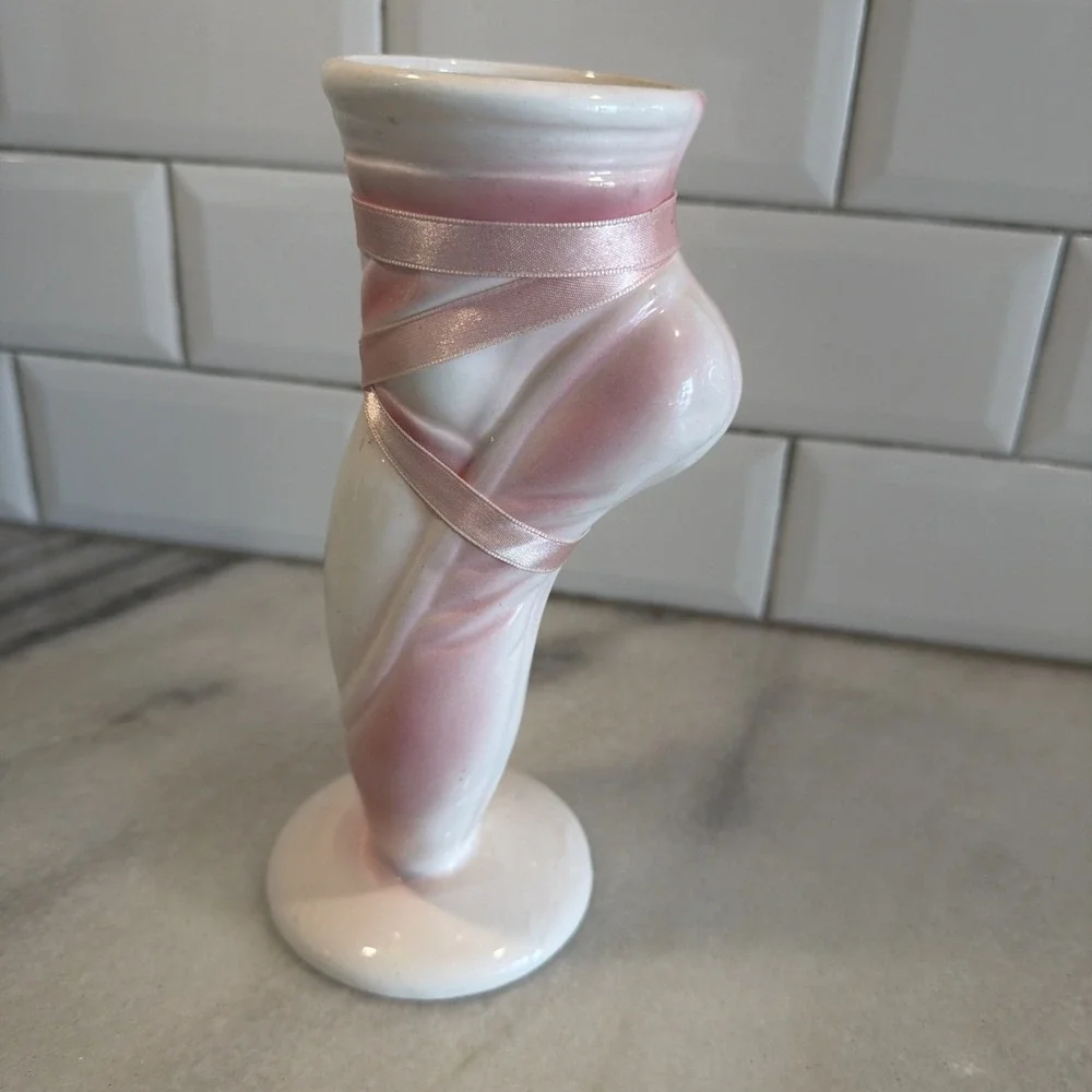 Vintage AGI Pink Ballet Shoe Shaped Vase GW992